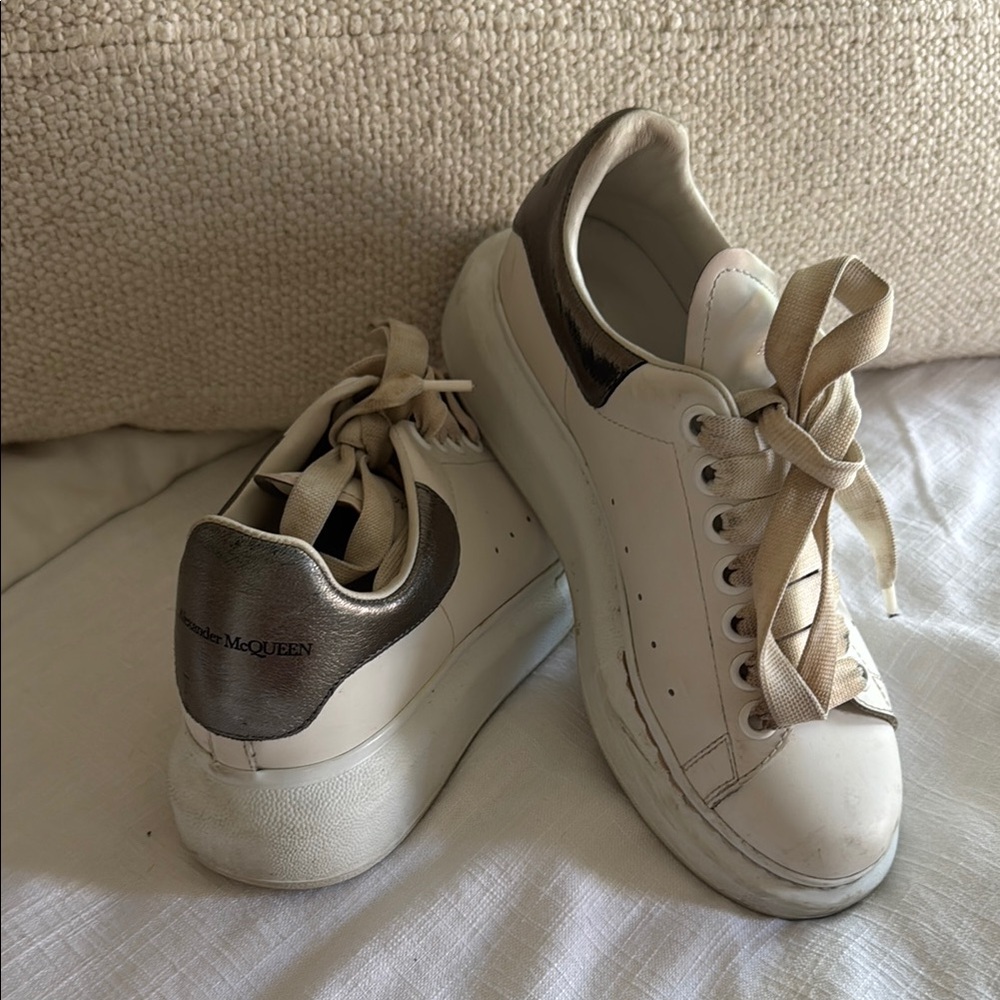 Alexander McQueen White and Silver Sneakers Sleek Design